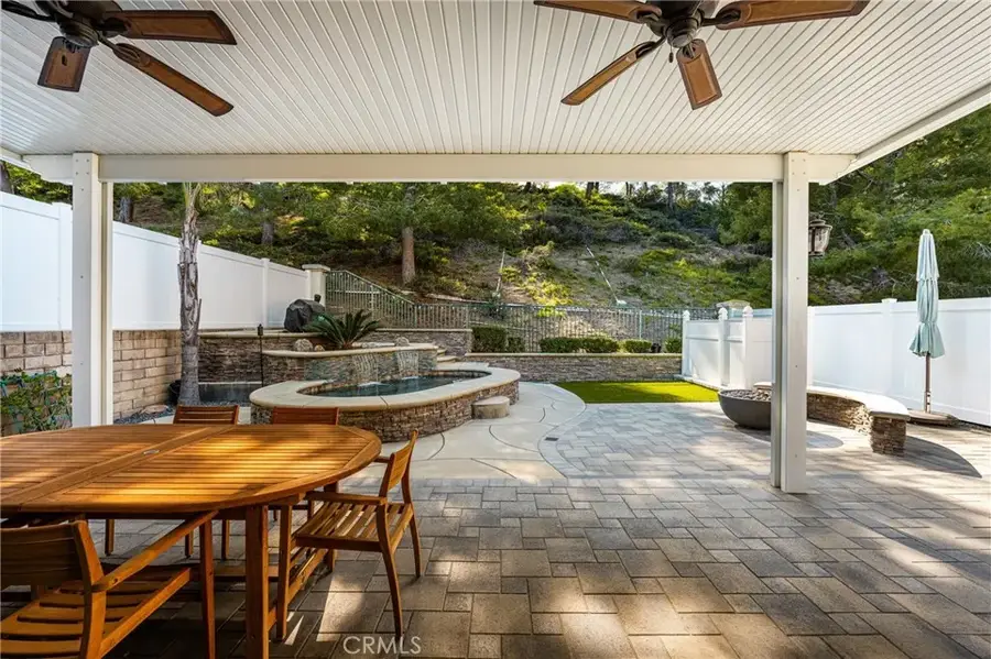 995 S Silver Star Way, Anaheim, CA 92808 - Image #3