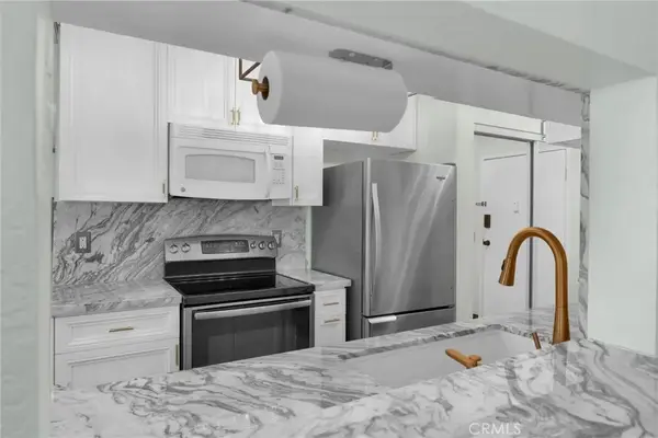 1351 N Orange Drive #205, Los Angeles, CA 90028