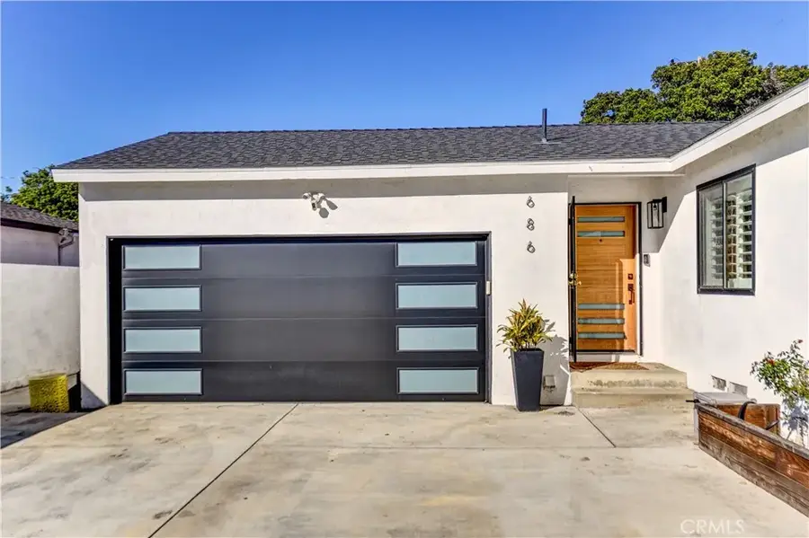 686 Governor St, Costa Mesa, CA 92627 - Image #2