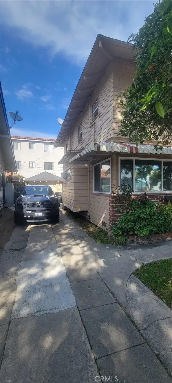 411 E 8th, Long Beach, CA 90813 - #3
