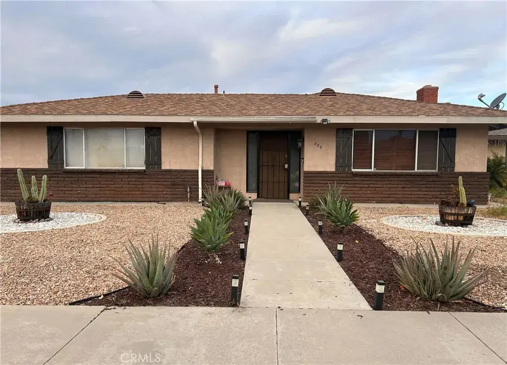 889 Cardona Place, Hemet, CA 92543 - #1