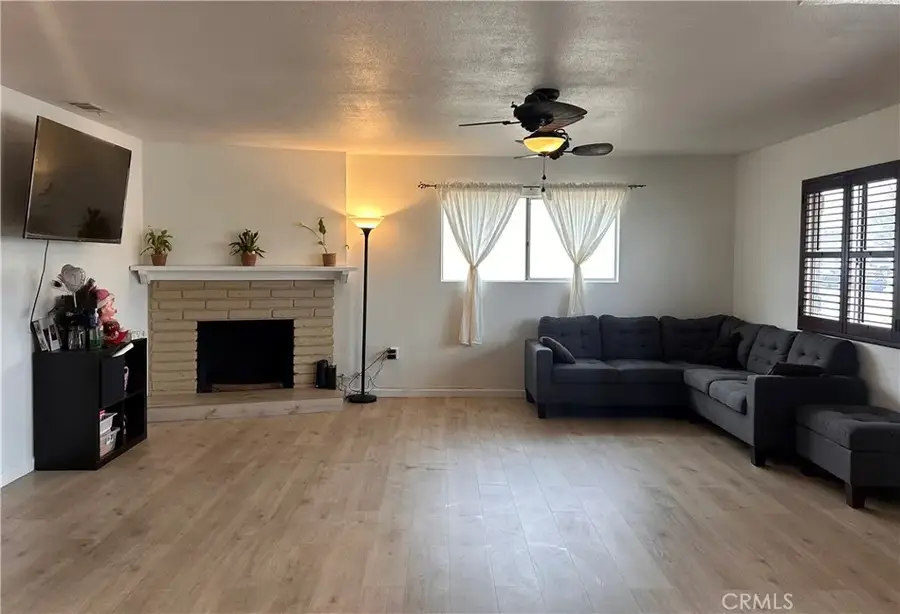 889 Cardona Place, Hemet, CA 92543 - #3