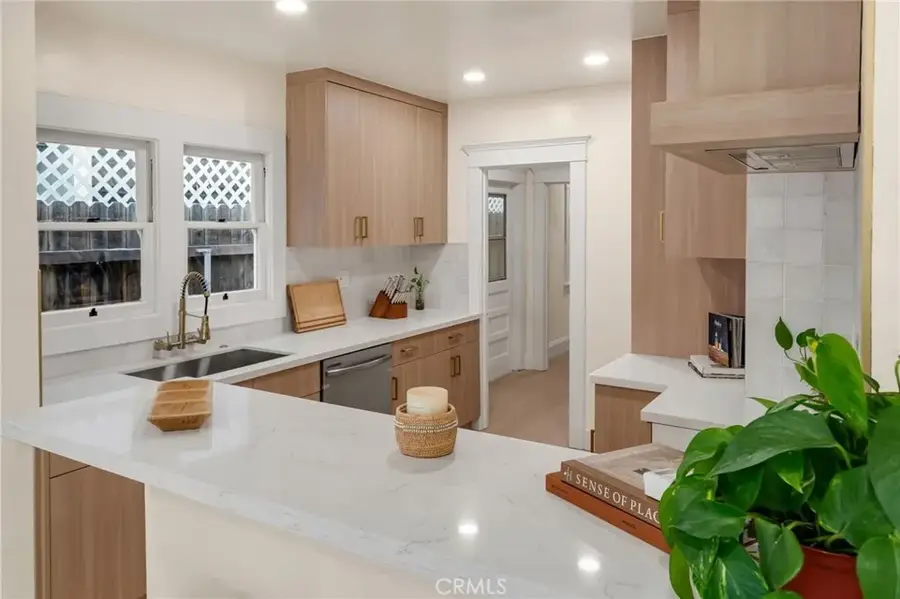 4027 E 11th, Long Beach, CA 90804 - #3