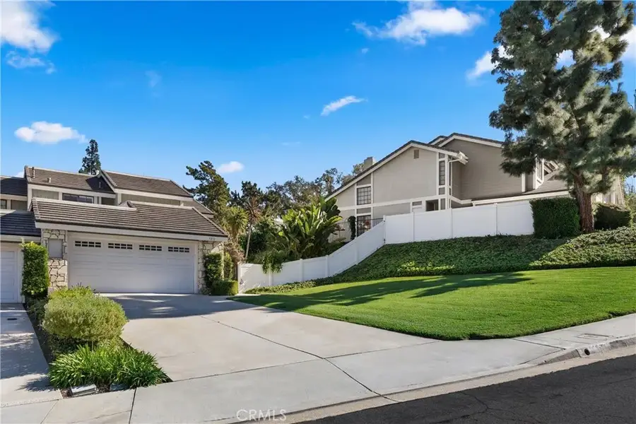 5810 E Mountain Loop, Anaheim, CA 92807 - Image #3