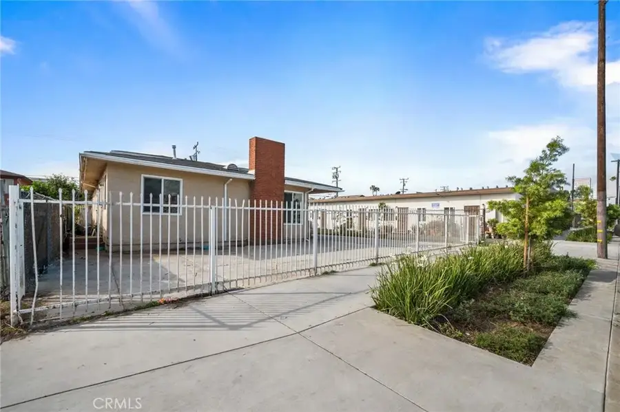 11825 S Vermont Ave, Los Angeles, CA 90044 - #2