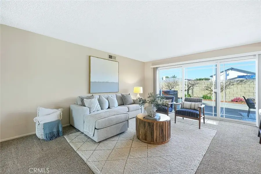 16362 Whittier Lane, Huntington Beach, CA 92647 - Image #3