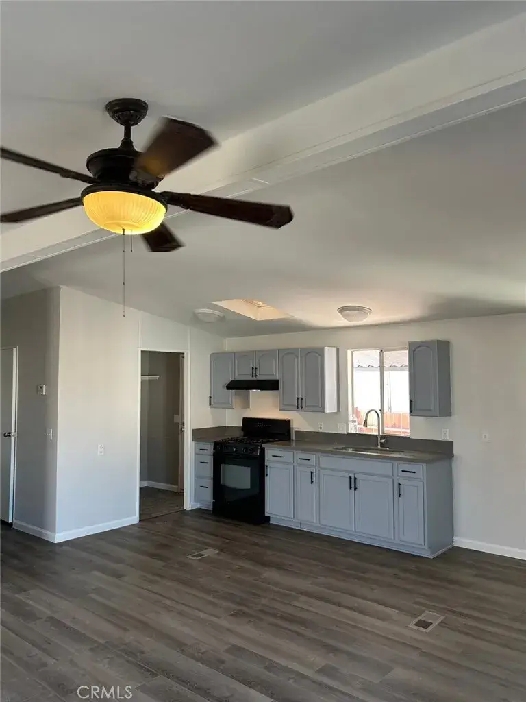 80 E Dawes #10, Perris, CA 92571 - #2