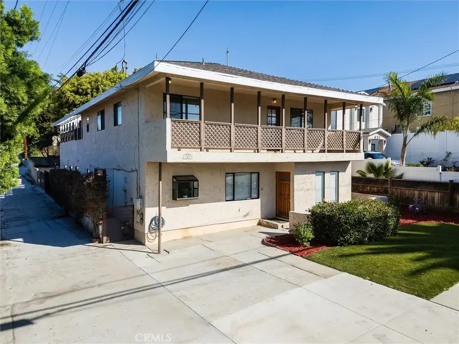 425 E 31st, Long Beach, CA 90807 - #2