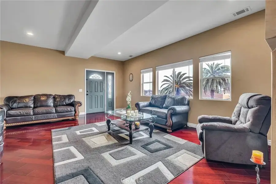 3060 Linden, Long Beach, CA 90807 - #3