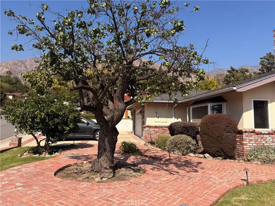 95 W. Laurel Avenue, Sierra Madre, CA 91024 - #2