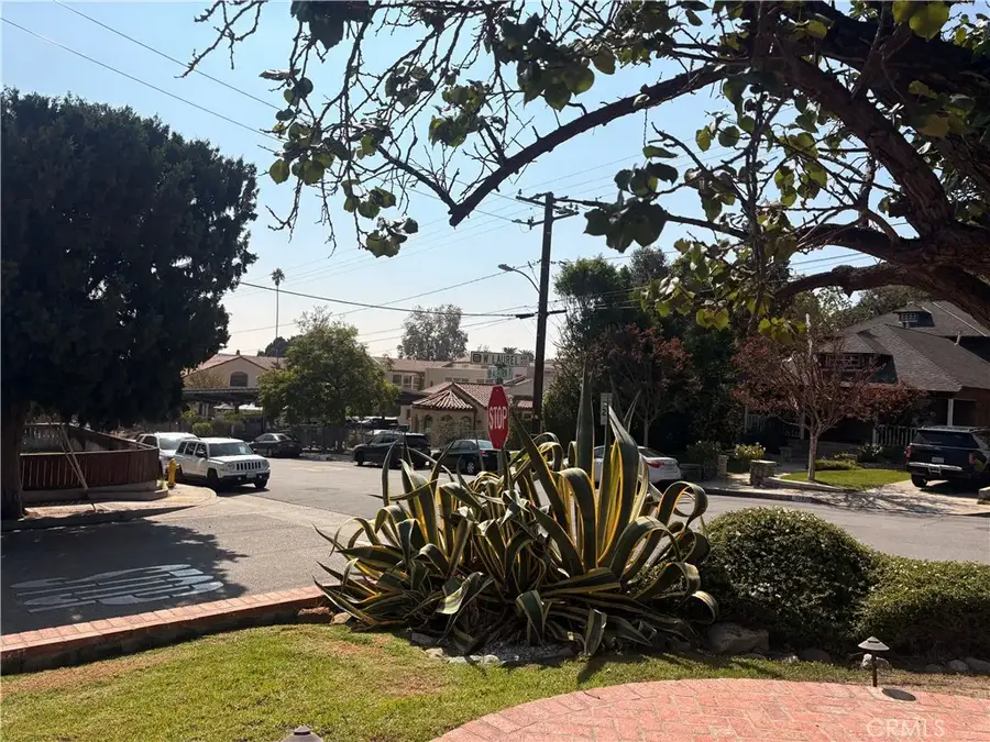 95 W. Laurel Avenue, Sierra Madre, CA 91024 - #3