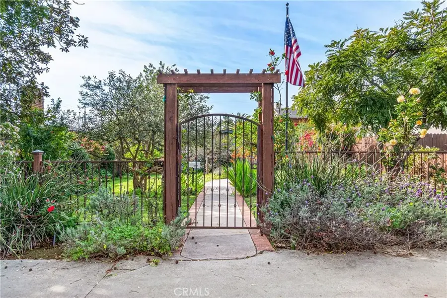 3591 Grand View, Los Angeles, CA 90066 - #3