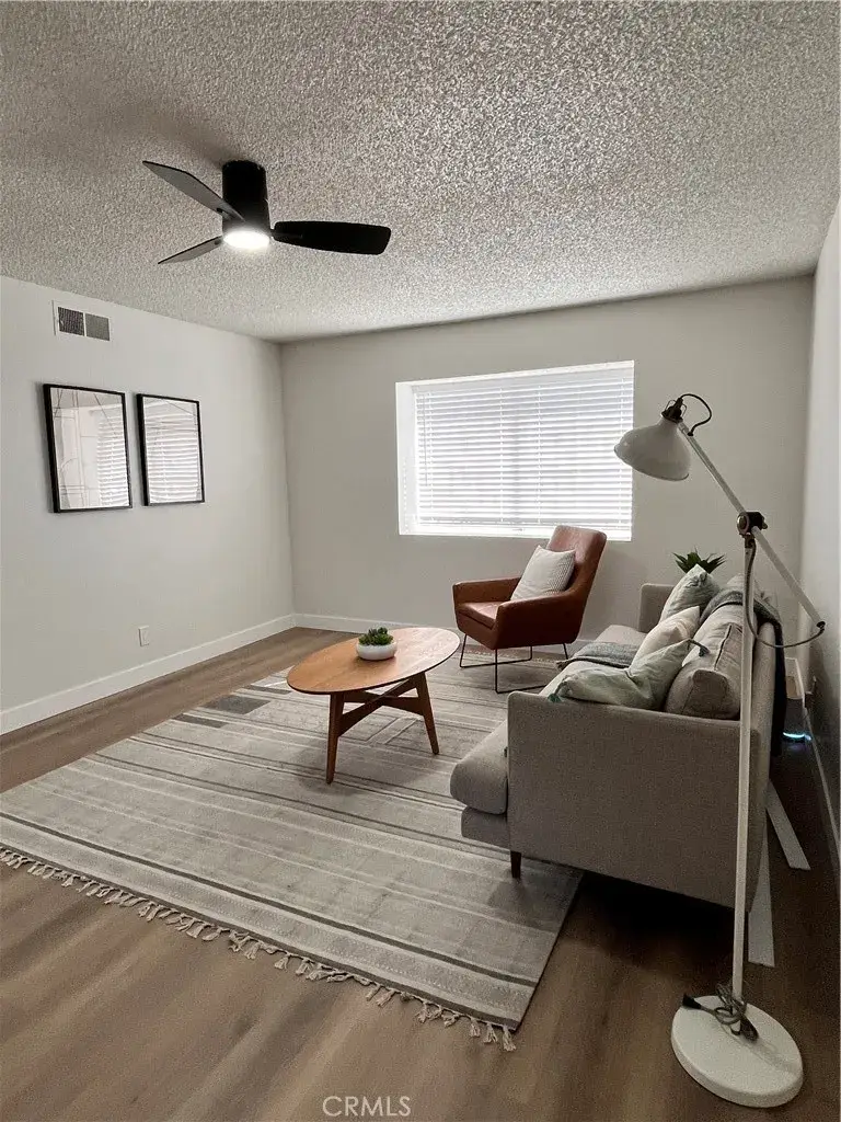 801 W 124th, Los Angeles, CA 90044 - #3