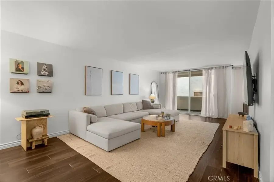 4637 Willis #208, Sherman Oaks, CA 91403 - #3