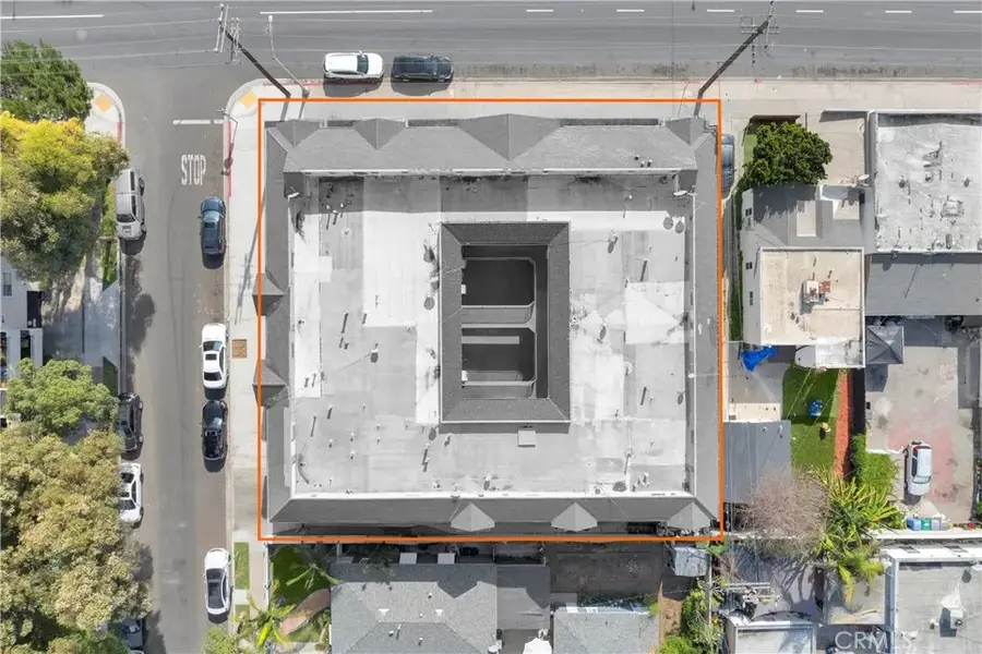 1075 E South, Long Beach, CA 90805 - #3