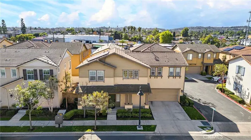 302 E Bridenbecker Avenue, La Habra, CA 90631 - #1