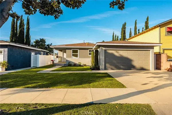 425 E Everett, Orange, CA 92867