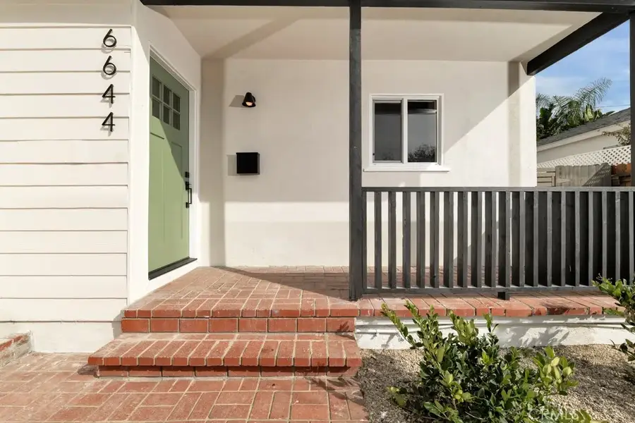 6644 Bothwell, Reseda, CA 91335 - #3