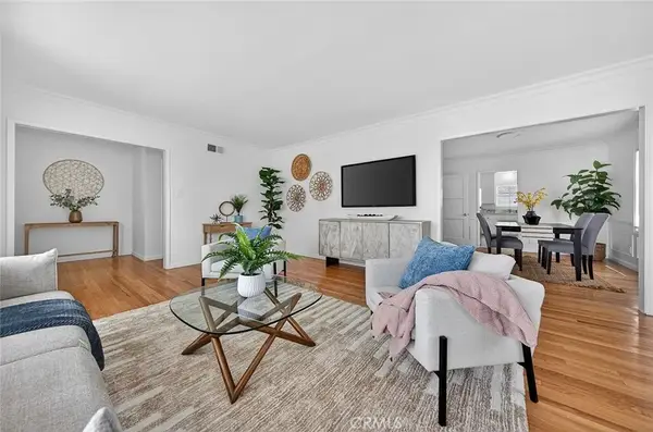 3924 Cerritos, Long Beach, CA 90807