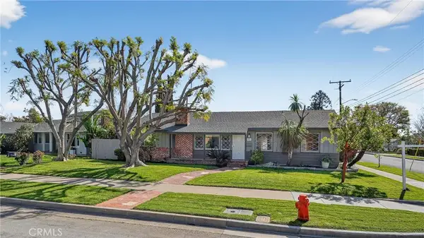 504 E Barkley, Orange, CA 92867