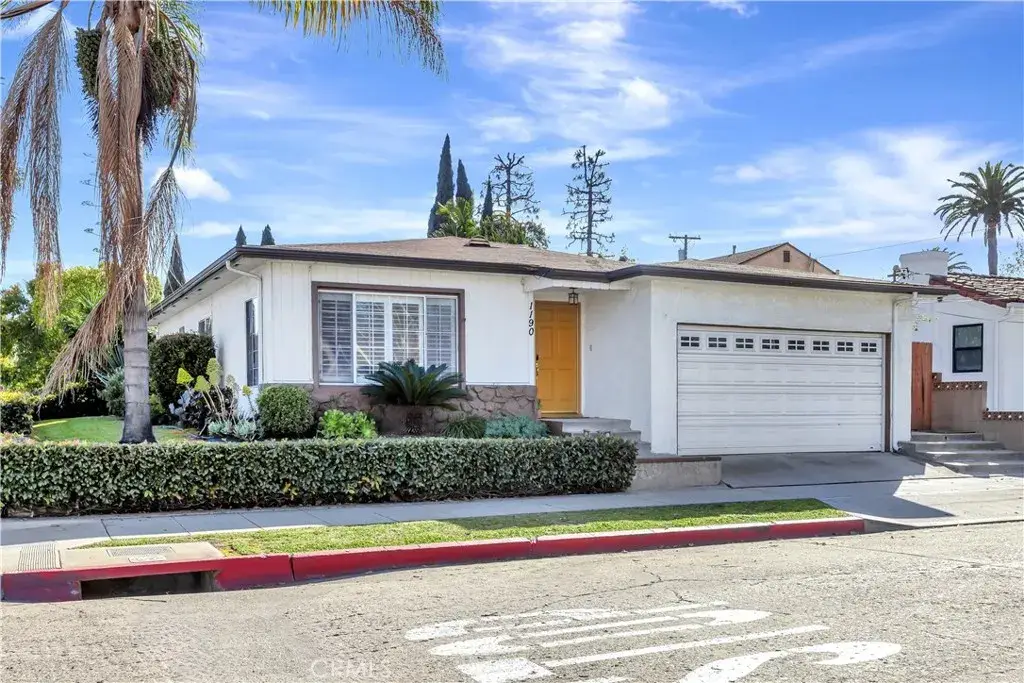 1190 E 37th, Long Beach, CA 90807 - #1