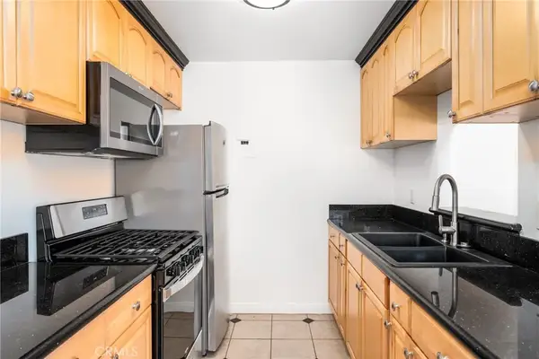 930 E 1st Street #2, Long Beach, CA 90802