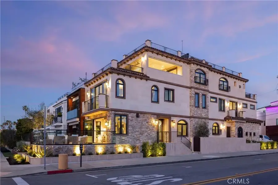 302 3rd, Huntington Beach, CA 92648 - #3