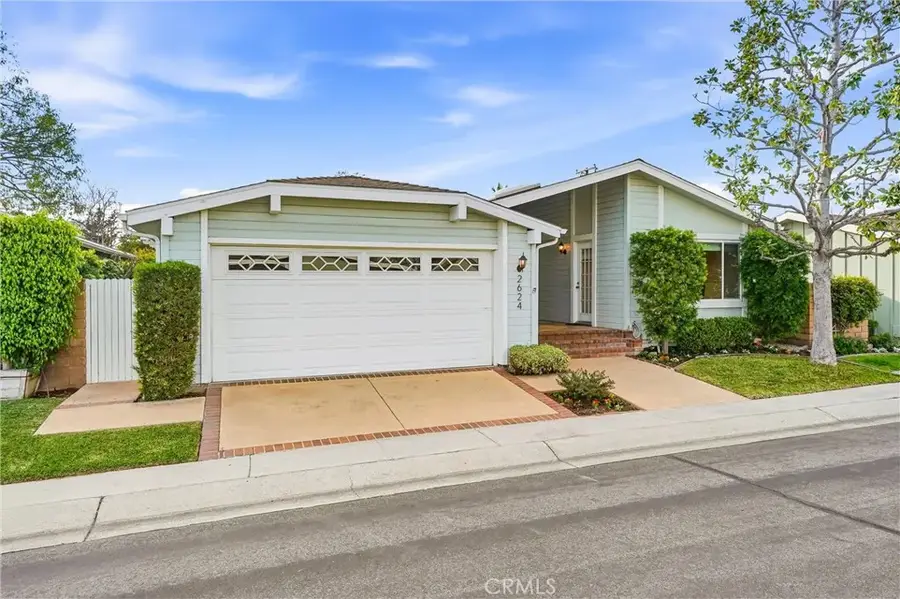 2624 Forest Lake #13, Santa Ana, CA 92705 - #2