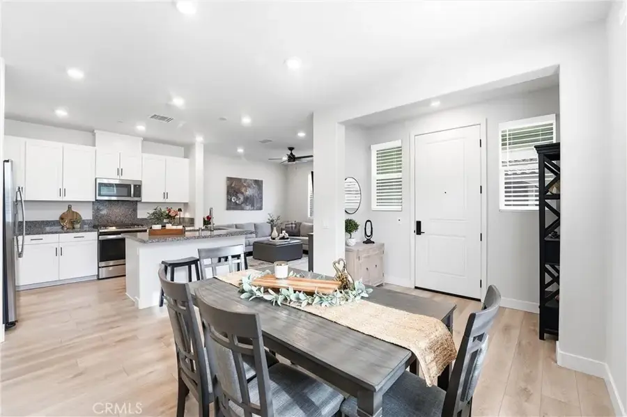 3945 Lavine Way #101, Corona, CA 92883 - #2