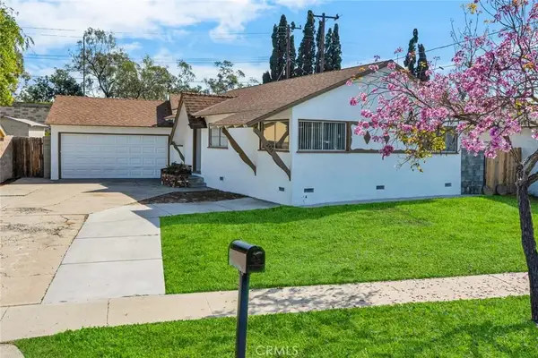 2517 Deodar Street, Santa Ana, CA 92705