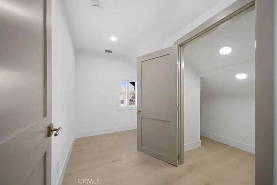 1676 W 24th, Los Angeles, CA 90007 - #3