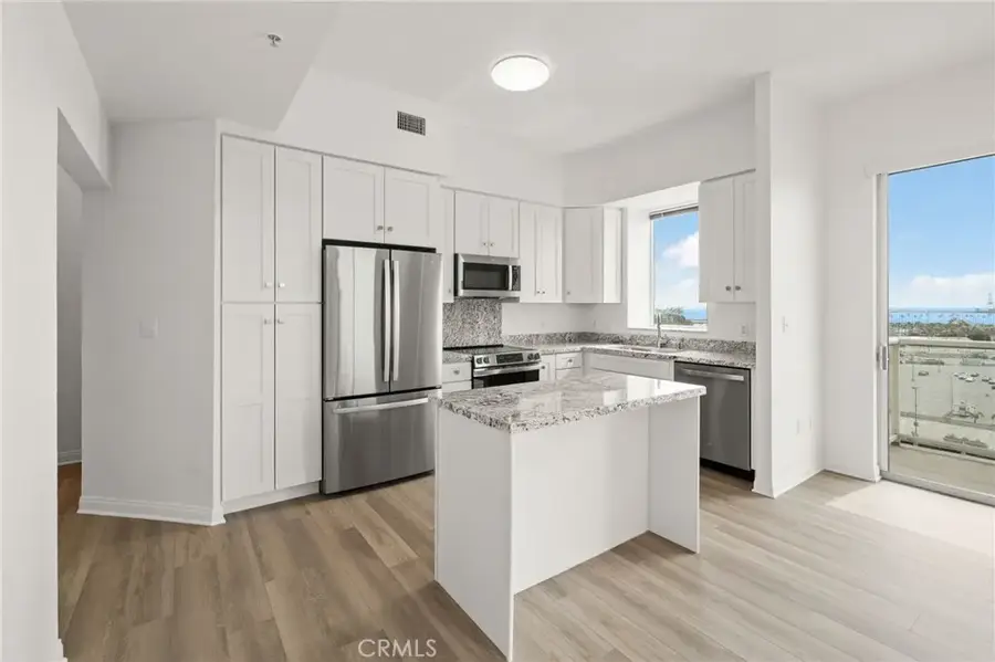 488 E Ocean Boulevard #717, Long Beach, CA 90802 - #3