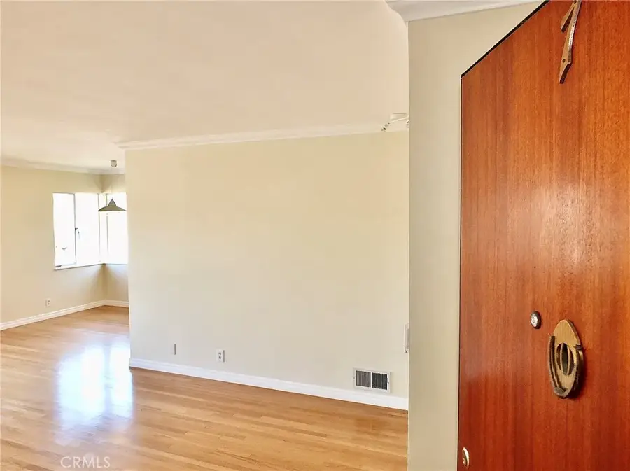 1250 E 3rd Street #7, Long Beach, CA 90802 - #3