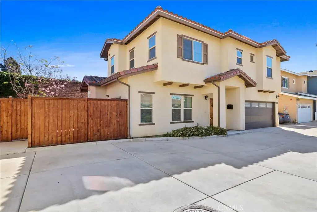 11613 216th, Lakewood, CA 90715 - #1