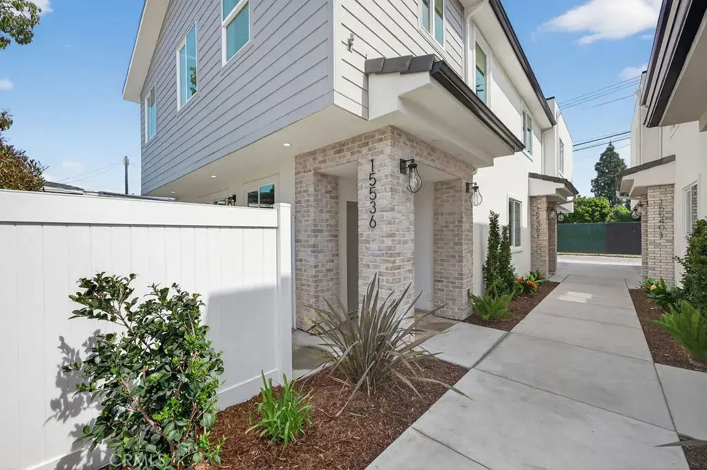 15536 Colorado Avenue, Paramount, CA 90723 - #1