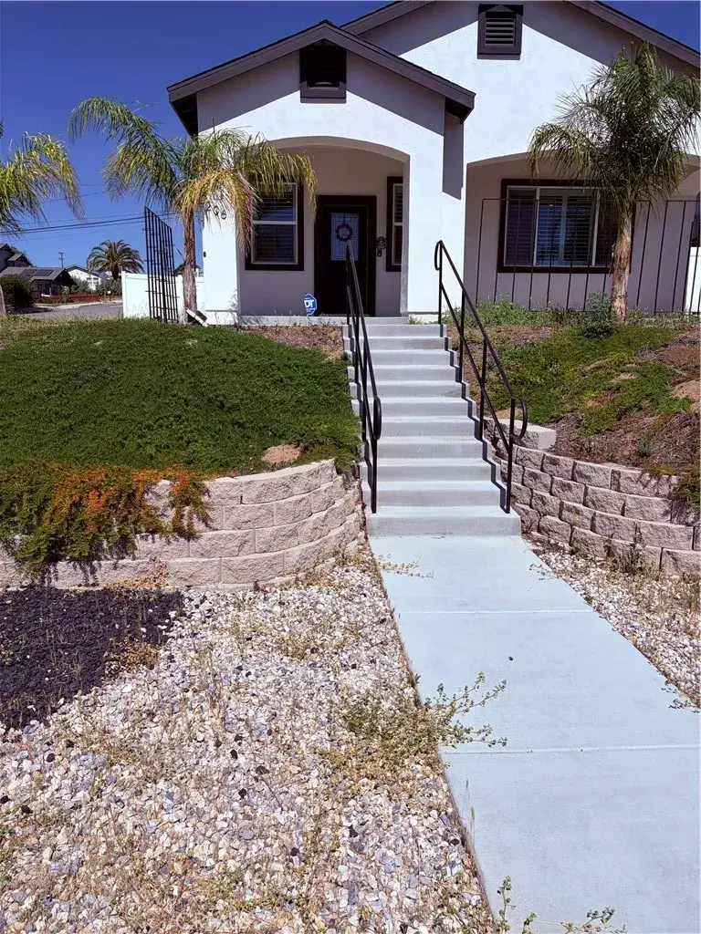 206 Silver, Lake Elsinore, CA 92530 - #1