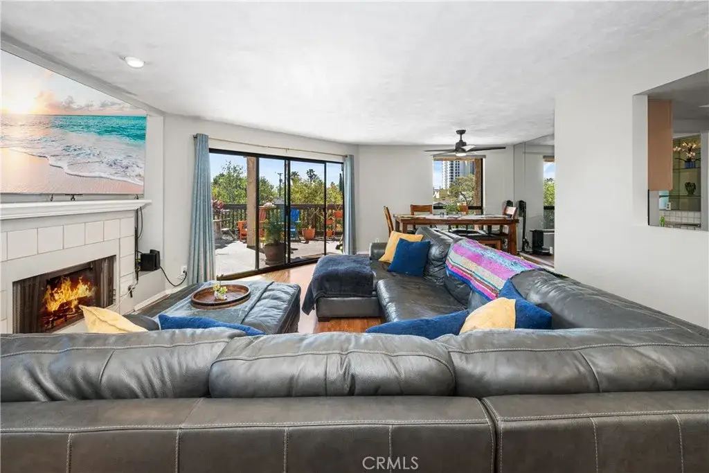 1425 E 2nd Street #301, Long Beach, CA 90802 - #1