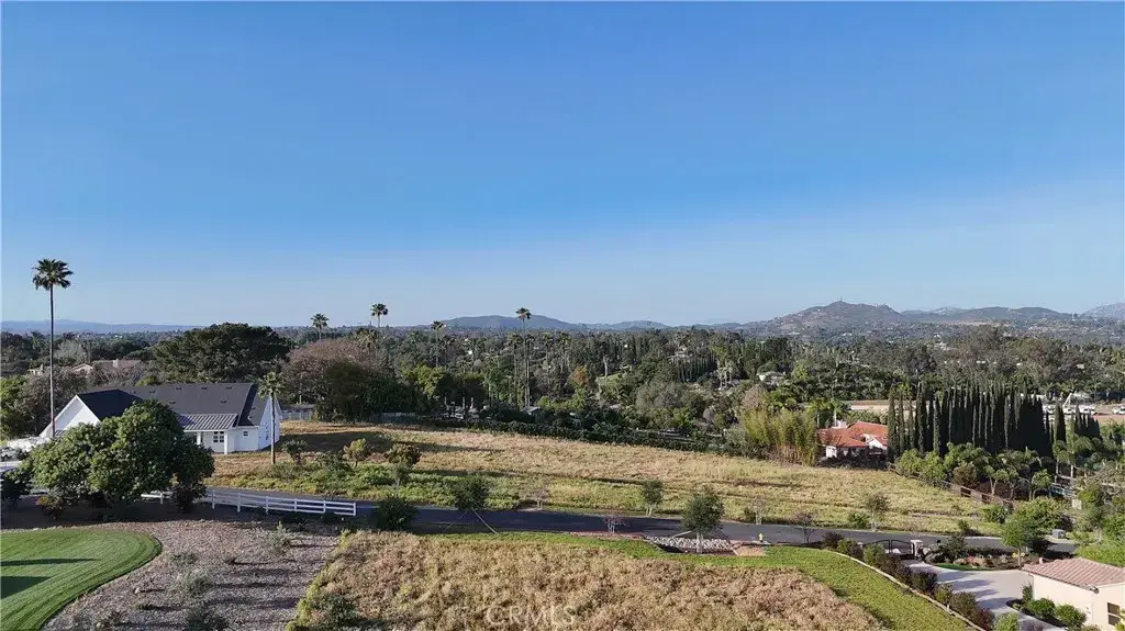 1940 Grey Rabbit Hollow, Fallbrook, CA 92028 - #1