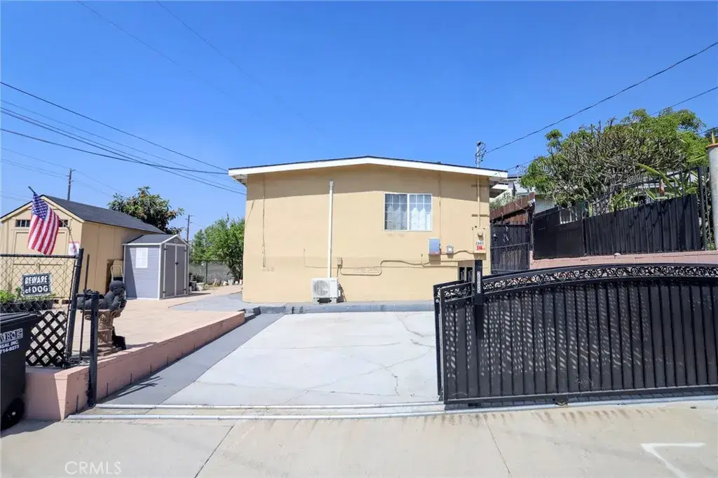 2005 Redding, Rosemead, CA 91770 - #1