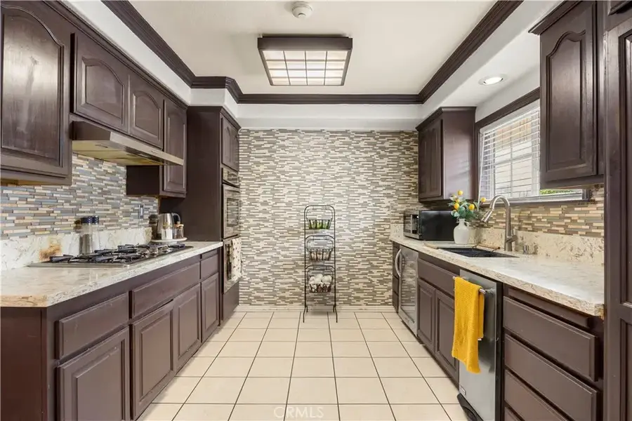 9315 Parrot, Downey, CA 90240 - #2