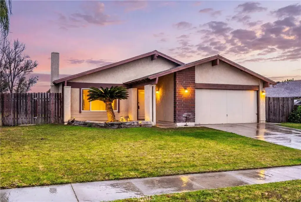 989 Oakdale, Corona, CA 92878 - #1