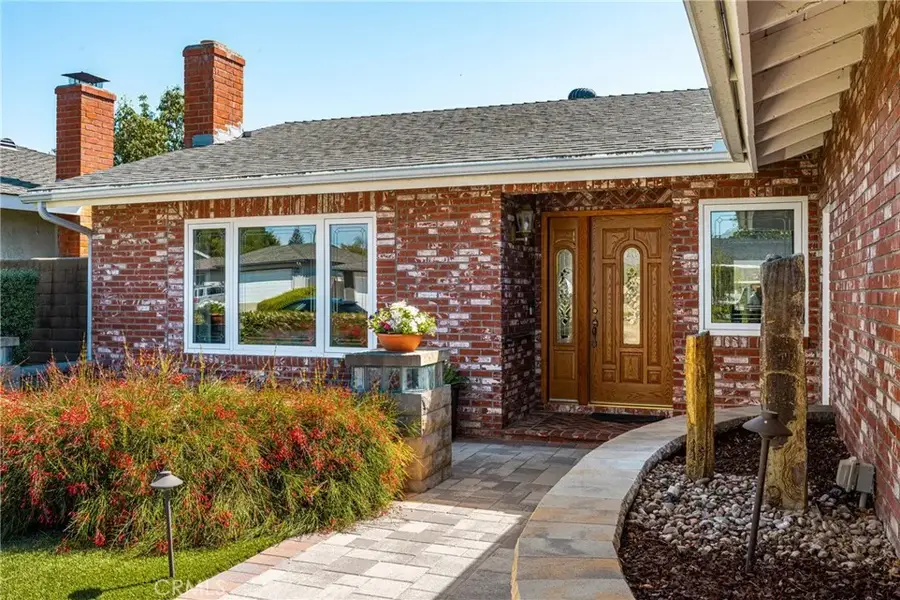 1218 E Chalynn Avenue, Orange, CA 92866 - #3