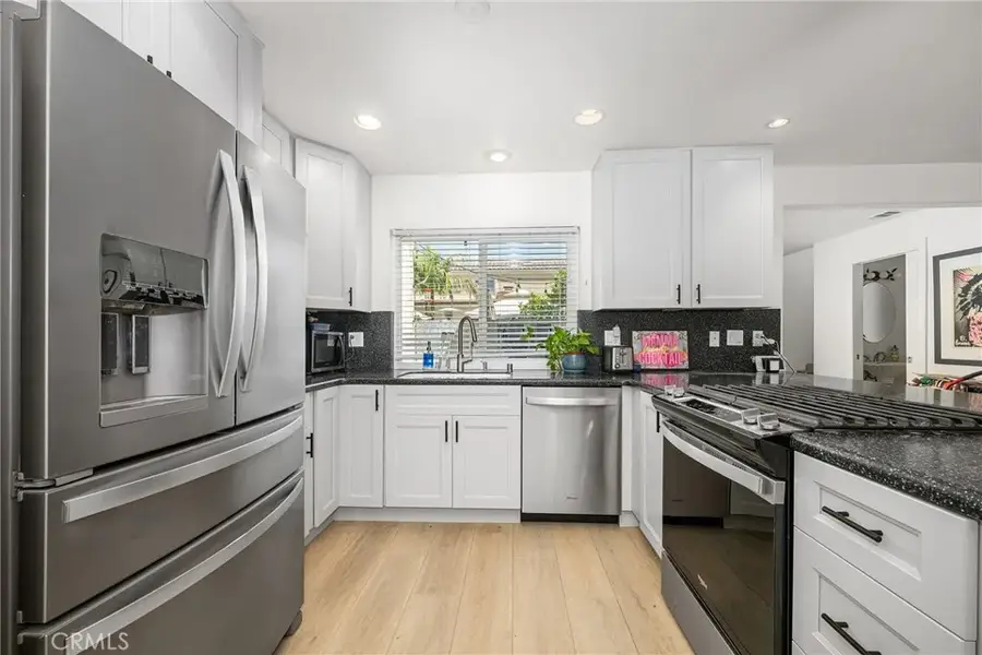 140 12th Street, Seal Beach, CA 90740 - #3