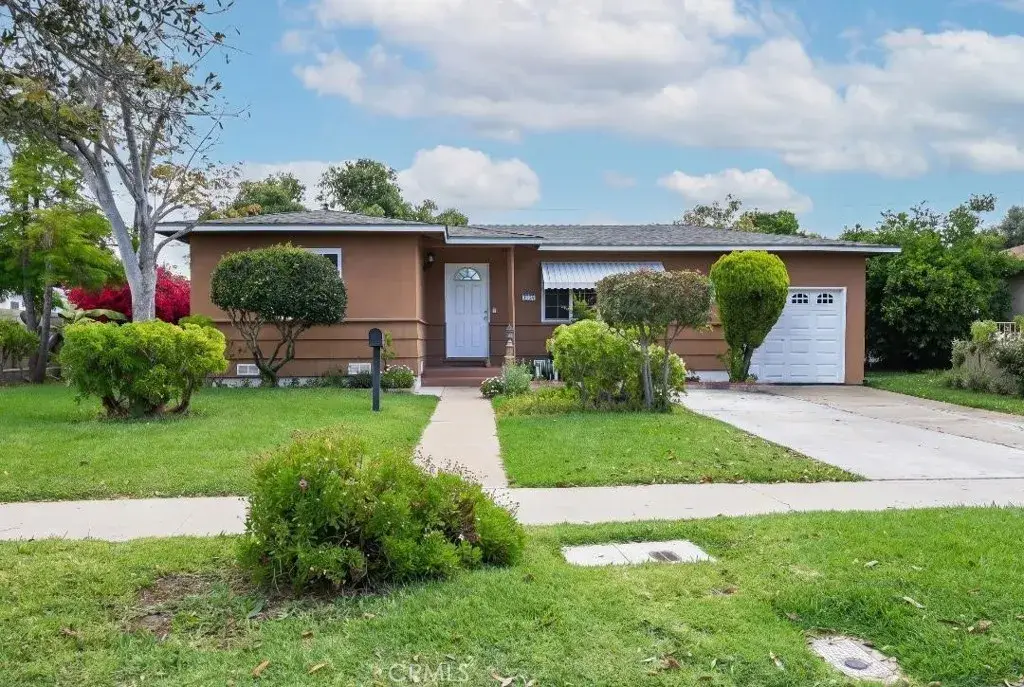 2105 S Rosewood, Santa Ana, CA 92707 - #1