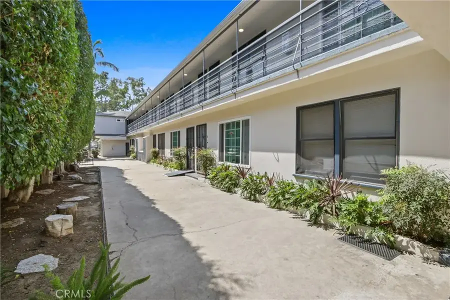 2067 E Broadway, Long Beach, CA 90803 - #3