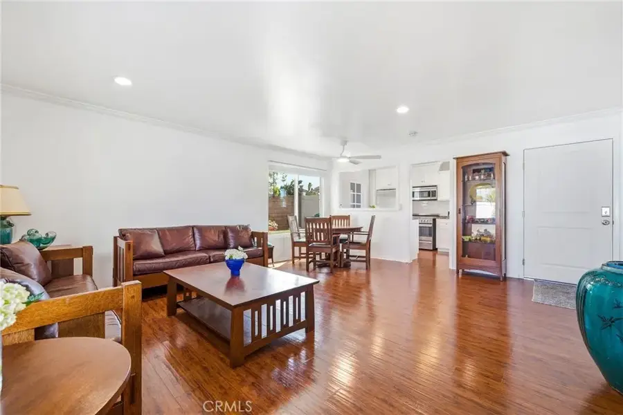 956 W Wilson St, Costa Mesa, CA 92627 - #3