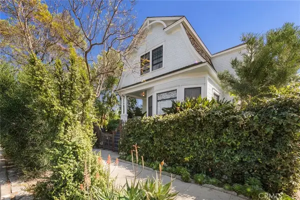 628 W 10th Street, Long Beach, CA 90813