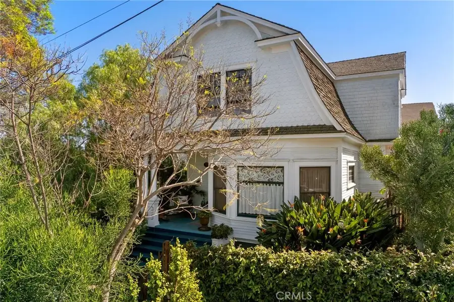 628 W 10th Street, Long Beach, CA 90813 - #2