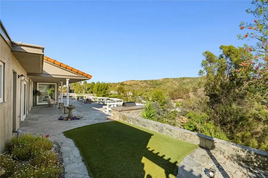 10392 Mira Vista, North Tustin, CA 92705 - #2