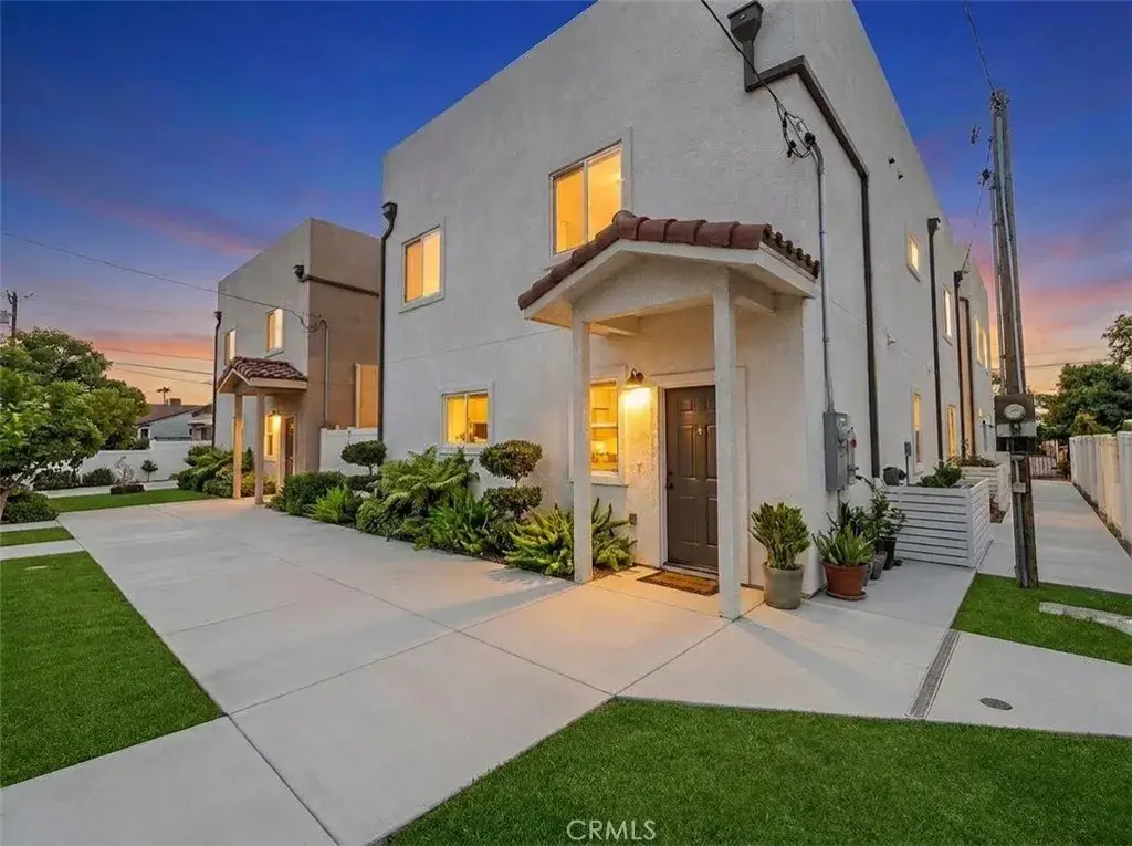 16619 Lake Avenue, Paramount, CA 90723 - #1